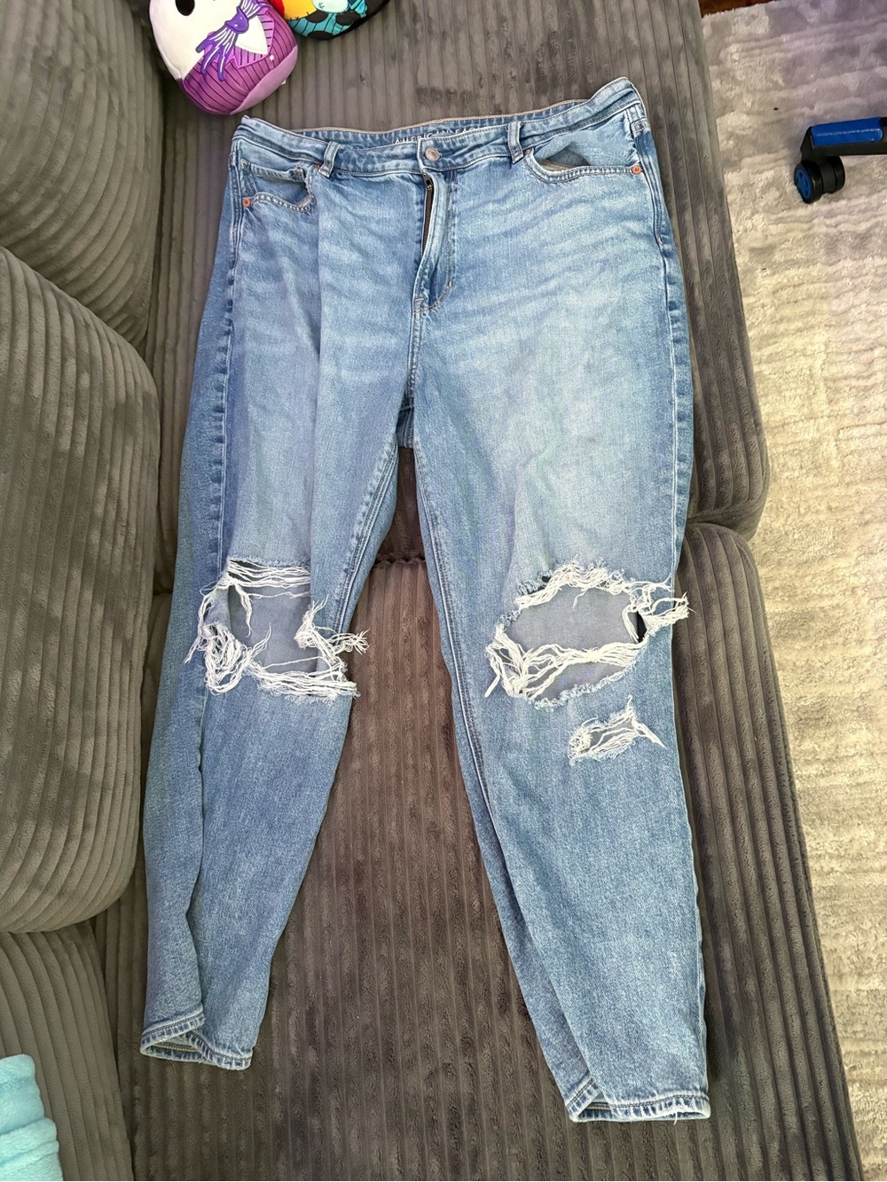 American Eagle Outfitters Light Blue Distressed Mom Jeans